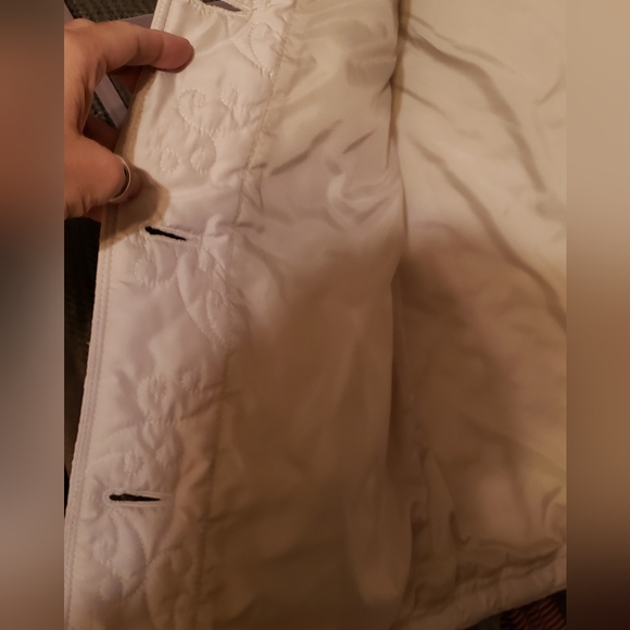 Cabelas Womens Lightweight Vest - Picture 4 of 6